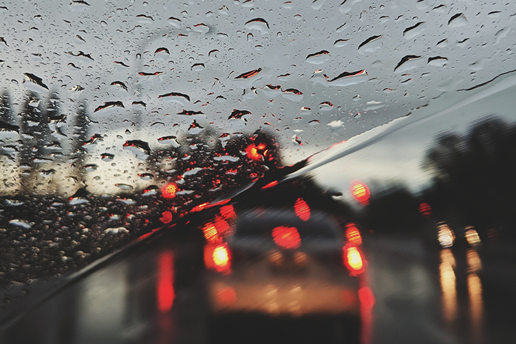 Removing Water Spots From Auto Glass